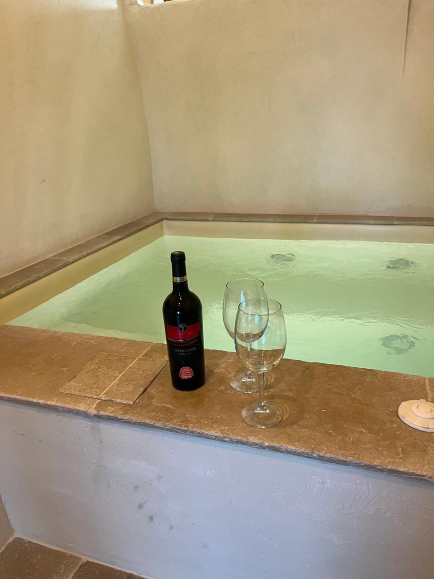 Camilla Luxury Suite Ostuni Eksteriør billede