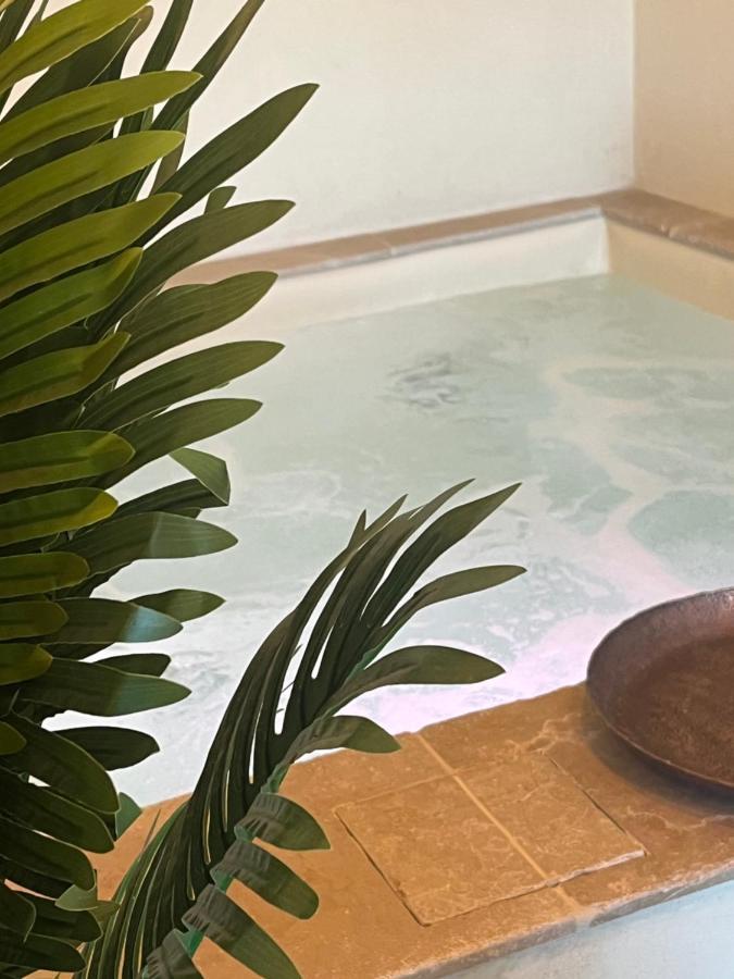 Camilla Luxury Suite Ostuni Eksteriør billede